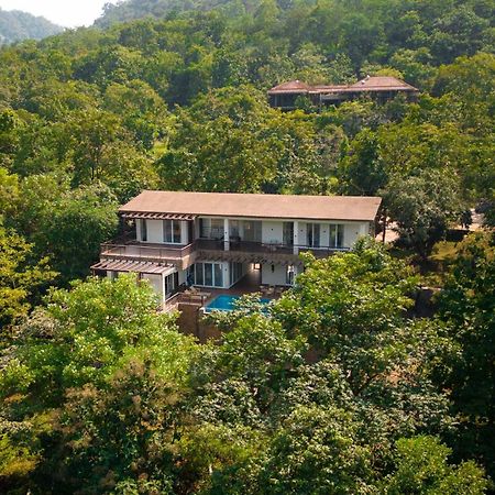 Eden Glade - Khopoli - Mountain-View Villa With Private Pool, Spacious Decks & Indoor Activities Buitenkant foto